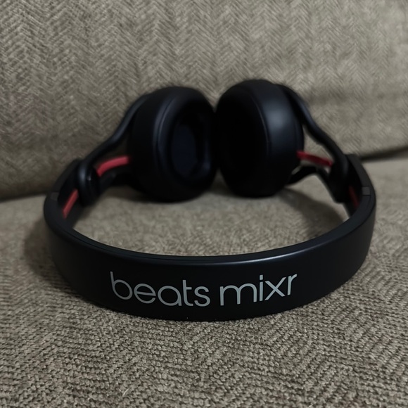 Beats Mixr wired over ear headphones Over-Ear Headphones